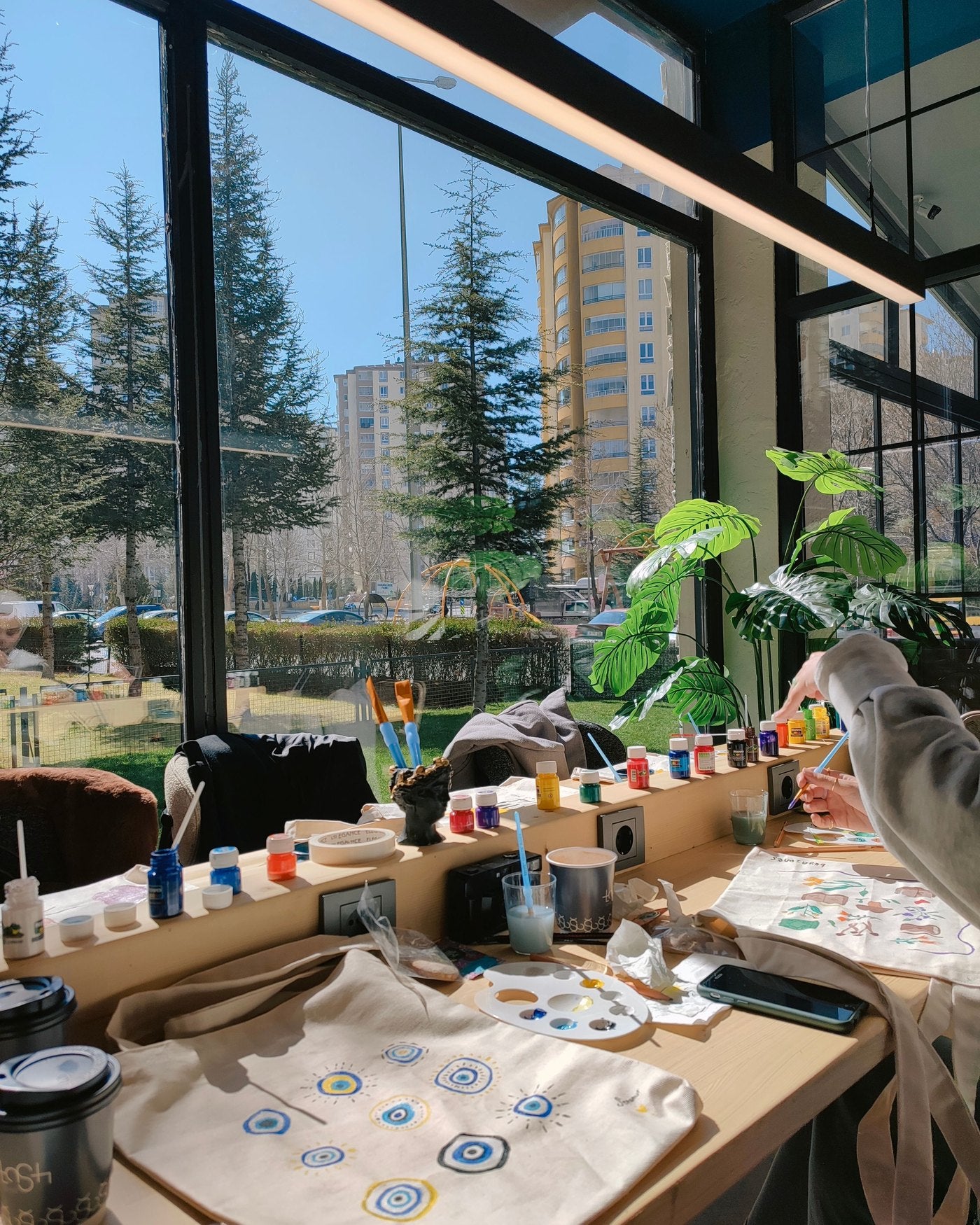 The studio, bright and open